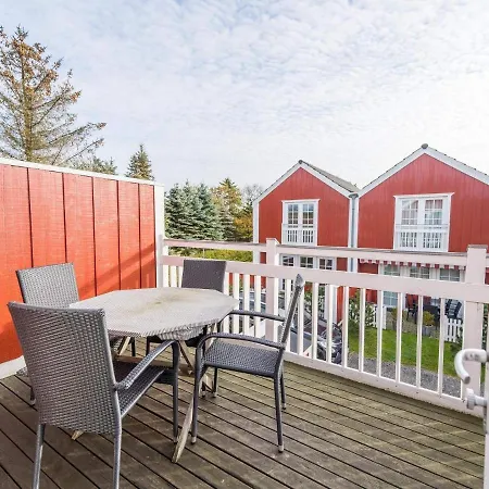 6 Person In Blåvand